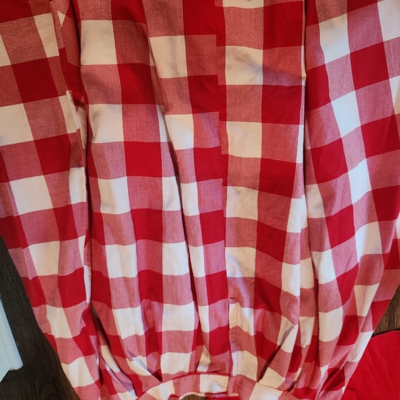 Red and White Checkered Skirt And Retro Shirt Set - Picture 3 of 6